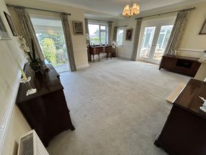 Photo 10- click for photo gallery